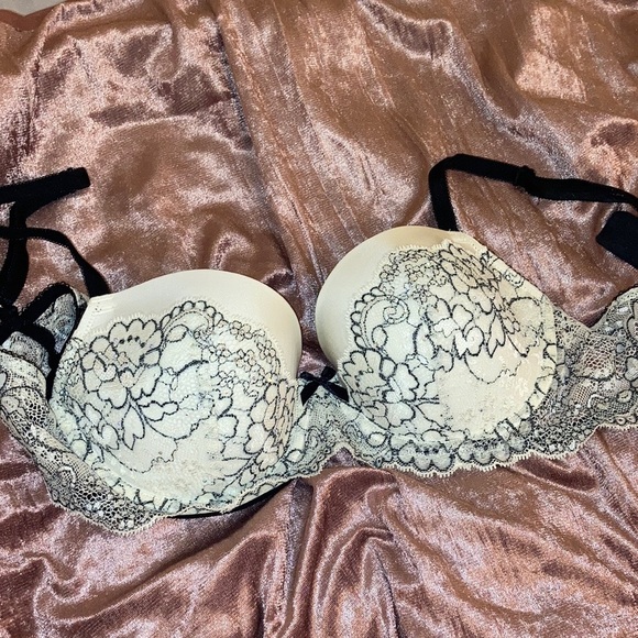 Victoria's Secret Other - Victoria’s Secret Bra